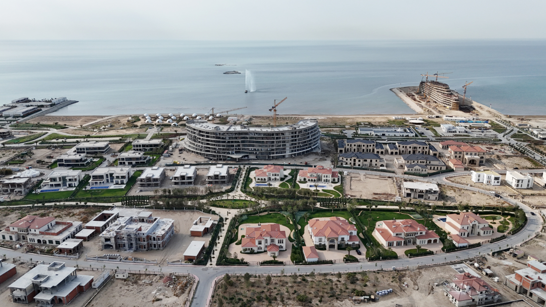 President Ilham Aliyev, Chairman of Halk Maslahaty of Turkmenistan visit Sea Breeze Resort (PHOTO/VIDEO)