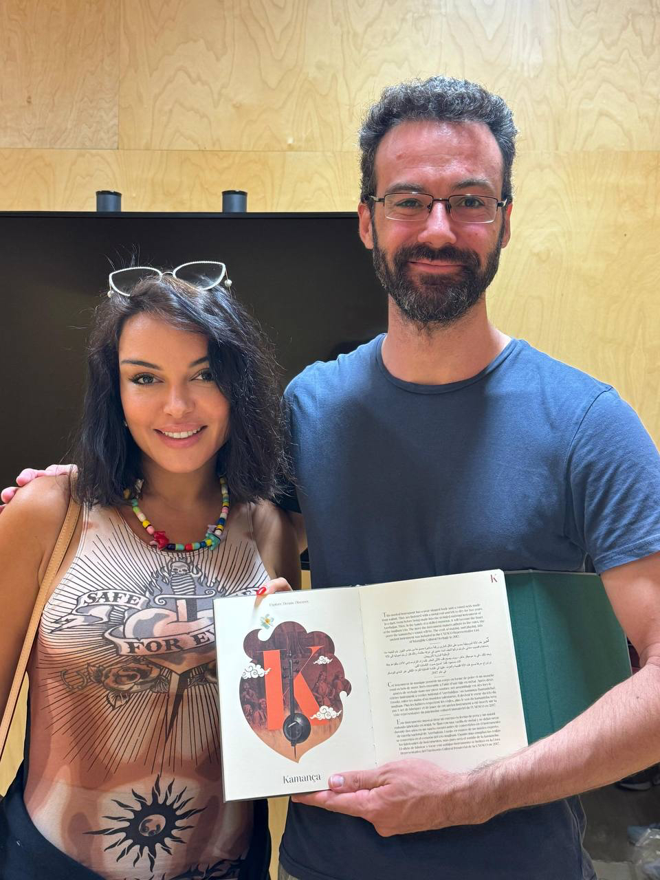 Ulviyya Mahmud presented the Azerbaijani kamancha to the Museu de la Música de Barcelona (PHOTO)