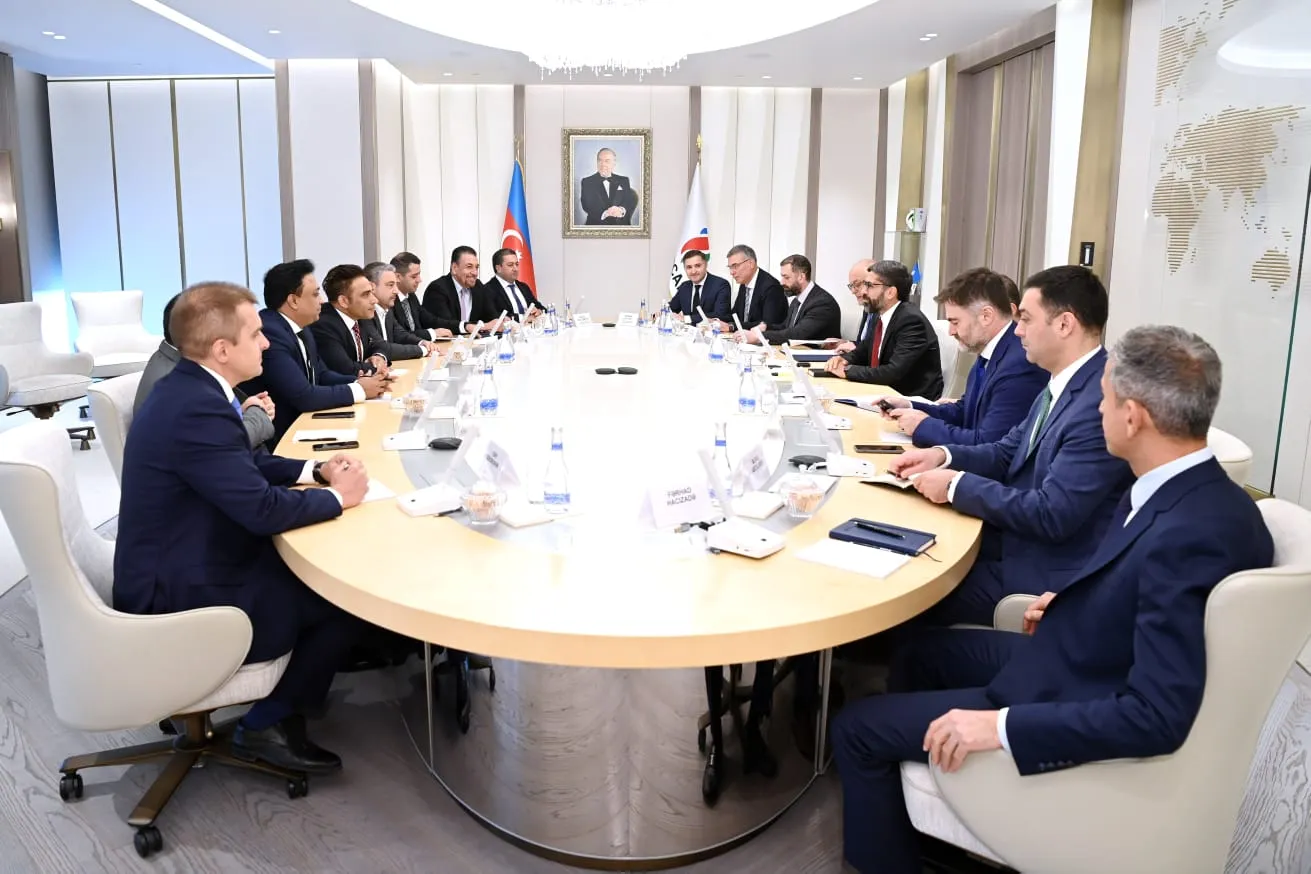 Azerbaijan's SOCAR and UAE's Esyasoft sign smart gas network agreement (PHOTO)