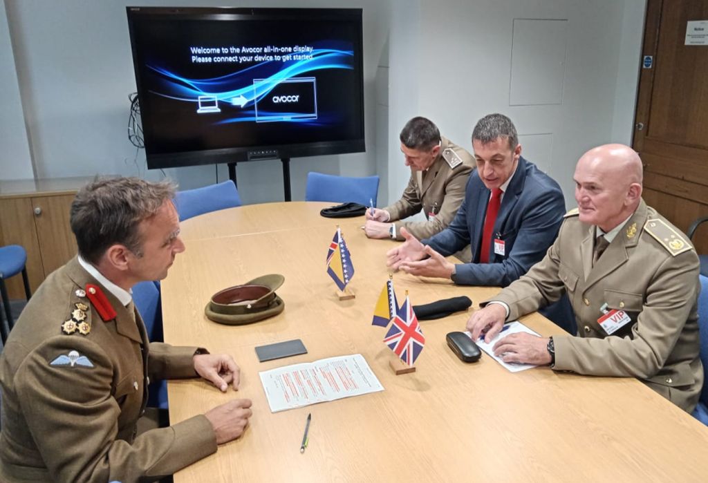 Bosnia’s major general visits UK to boost military cooperation (PHOTO)