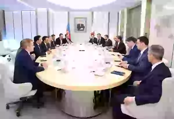 Azerbaijan's SOCAR and UAE's Esyasoft sign smart gas network agreement (PHOTO)