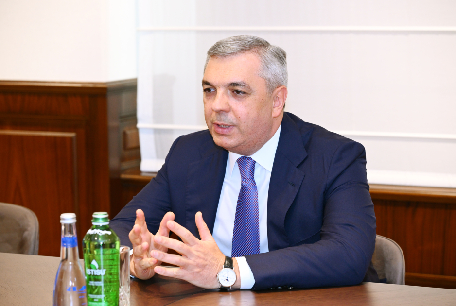 Head of Azerbaijan’s Presidential Administration receives UAE Accountability Authority delegation (PHOTO)