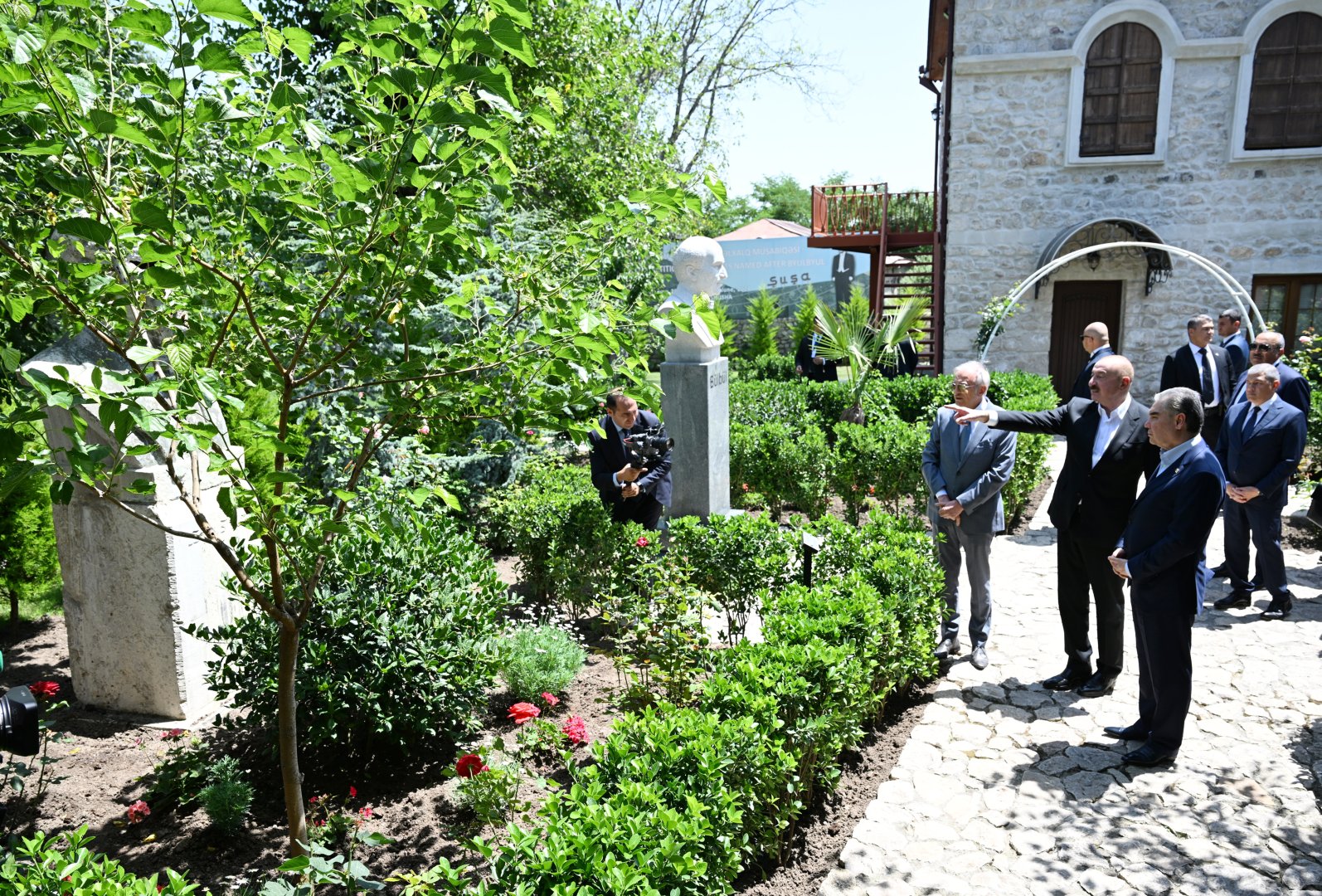 President Ilham Aliyev, Chairman of Turkmenistan’s Halk Maslahaty visit Bulbul’s House-Museum in Shusha (PHOTO)