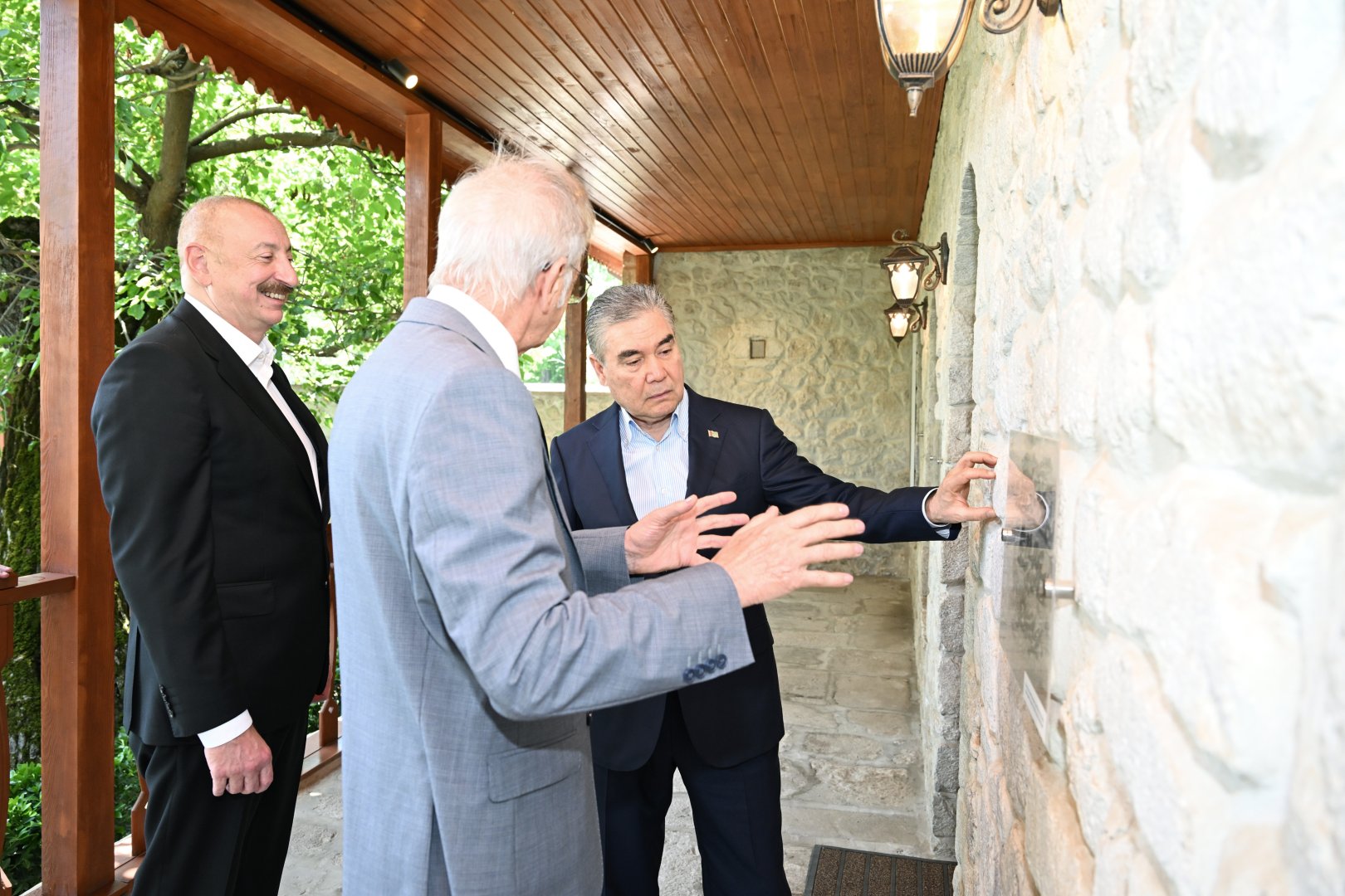 President Ilham Aliyev, Chairman of Turkmenistan’s Halk Maslahaty visit Bulbul’s House-Museum in Shusha (PHOTO)