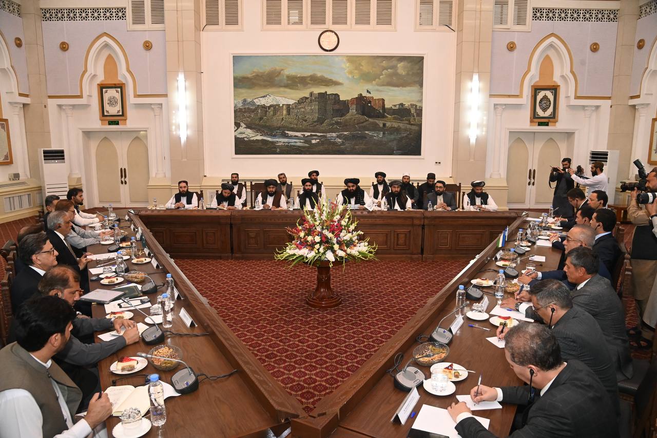 Uzbekistan, Afghanistan and Pakistan sign agreement on Trans-Afghan Railway project (PHOTO)