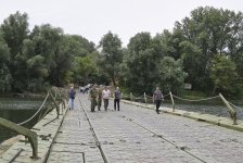 Serbian armed forces maintain key pontoon bridge (PHOTO)