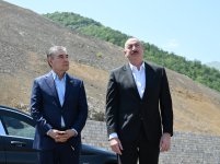 President Ilham Aliyev and Gurbanguly Berdimuhamedov posed for photo against backdrop of Dashalty village in Shusha district (PHOTO/VIDEO)