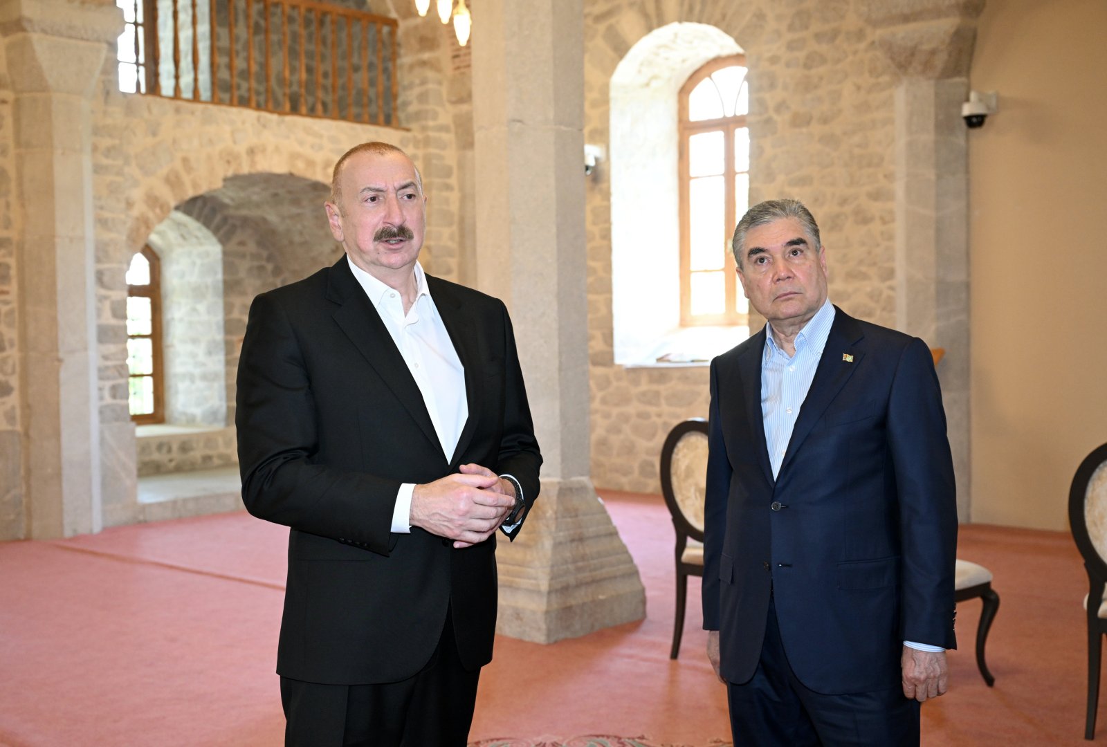 President Ilham Aliyev, Chairman of Turkmenistan’s Halk Maslahaty visit Yukhari Govhar Agha Mosque in Shusha (PHOTO)