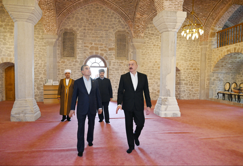 President Ilham Aliyev, Chairman of Turkmenistan’s Halk Maslahaty visit Yukhari Govhar Agha Mosque in Shusha (PHOTO)