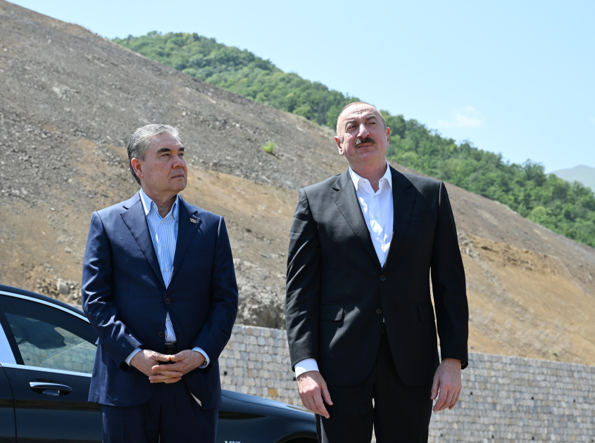 President Ilham Aliyev and Gurbanguly Berdimuhamedov posed for photo against backdrop of Dashalty village in Shusha district (PHOTO/VIDEO)