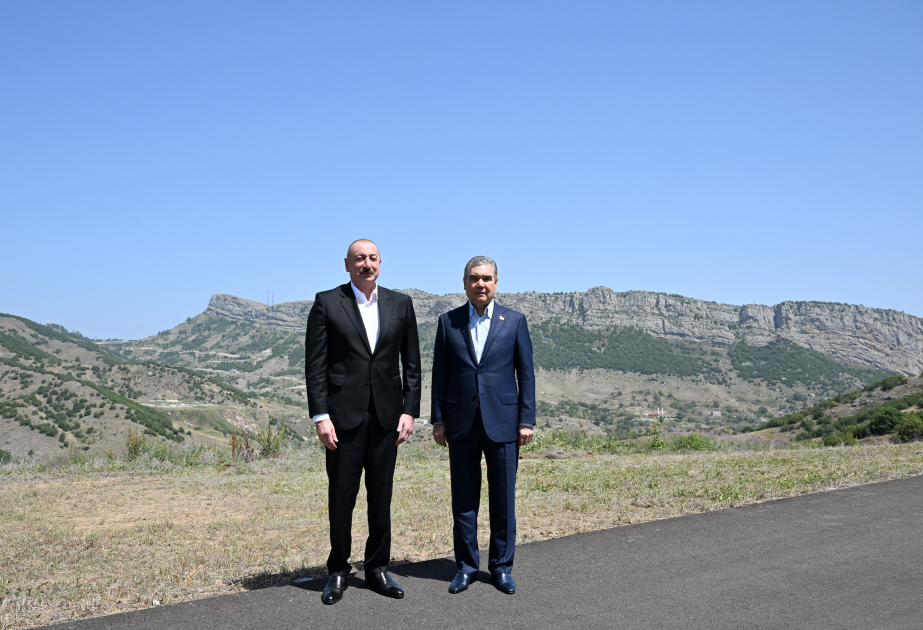 President Ilham Aliyev and Gurbanguly Berdimuhamedov posed for photo against backdrop of Dashalty village in Shusha district (PHOTO/VIDEO)