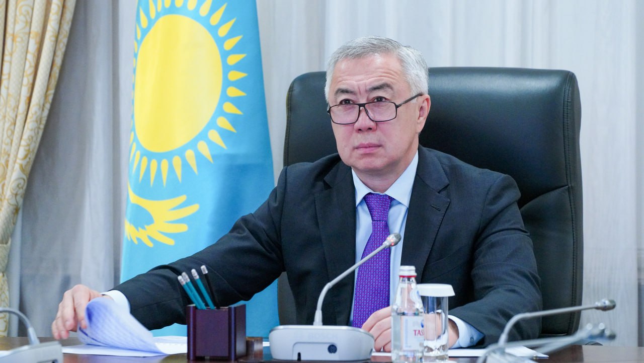 Kazakhstan reports domestic machinery meets majority of tractor and harvester demand