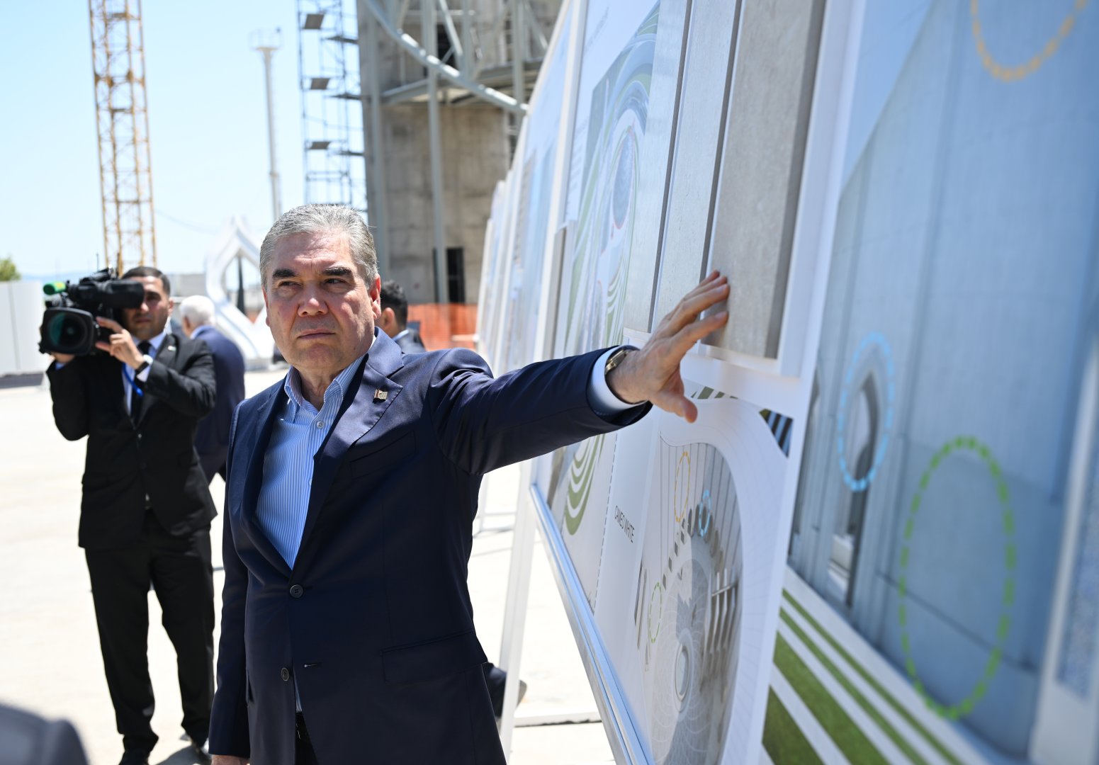 President Ilham Aliyev, Chairman of Halk Maslahaty of Turkmenistan review construction progress at New Shusha Mosque (PHOTO)