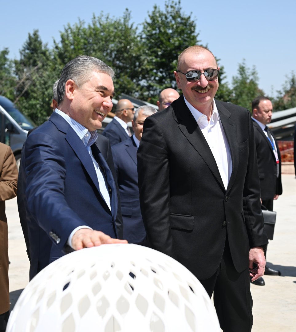 President Ilham Aliyev, Chairman of Halk Maslahaty of Turkmenistan review construction progress at New Shusha Mosque (PHOTO)