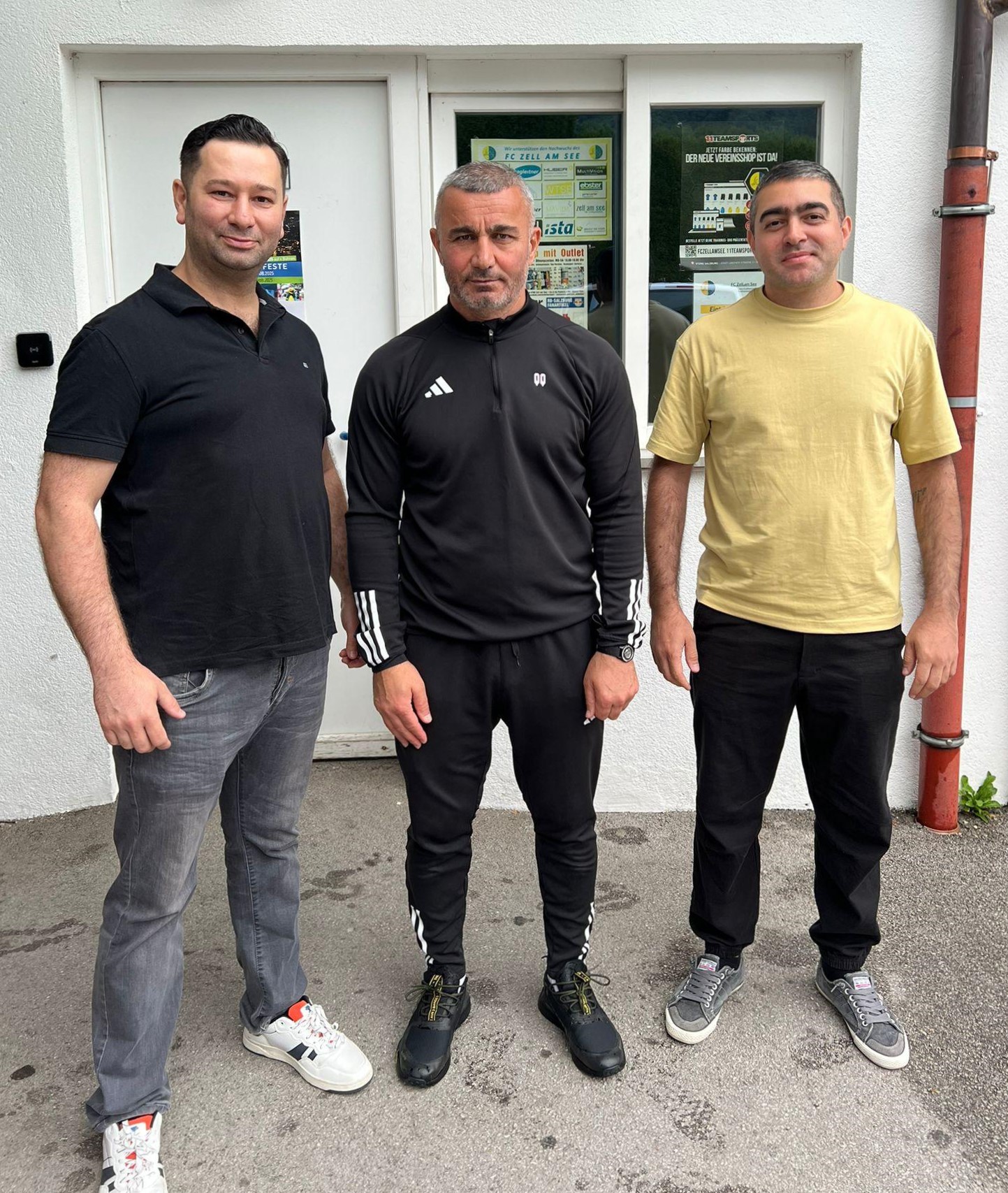 Azerbaijani diaspora rally behind Qarabagh FC with passionate support in Austria (PHOTO)