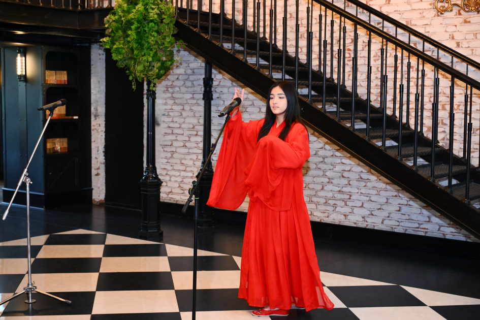 Heydar Aliyev Foundation VP Leyla Aliyeva attends evening on “The Confucius That We Don’t Know” at Baku Book Center (PHOTO)