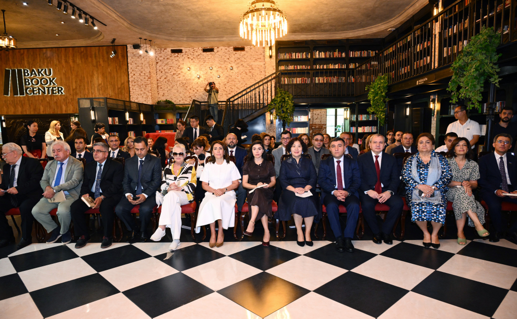 Heydar Aliyev Foundation VP Leyla Aliyeva attends evening on “The Confucius That We Don’t Know” at Baku Book Center (PHOTO)
