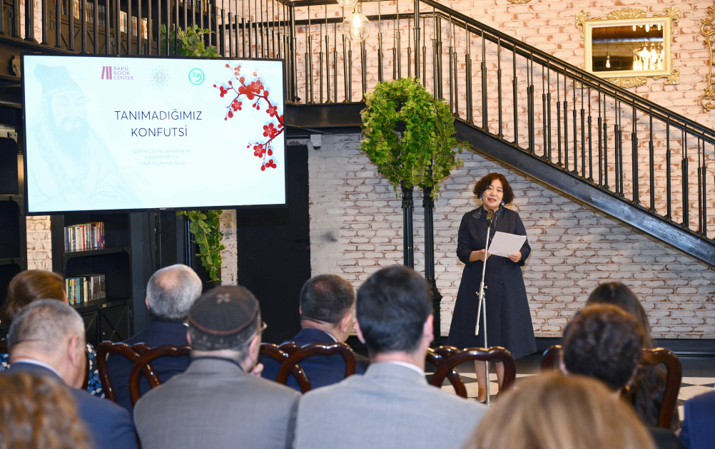 Heydar Aliyev Foundation VP Leyla Aliyeva attends evening on “The Confucius That We Don’t Know” at Baku Book Center (PHOTO)