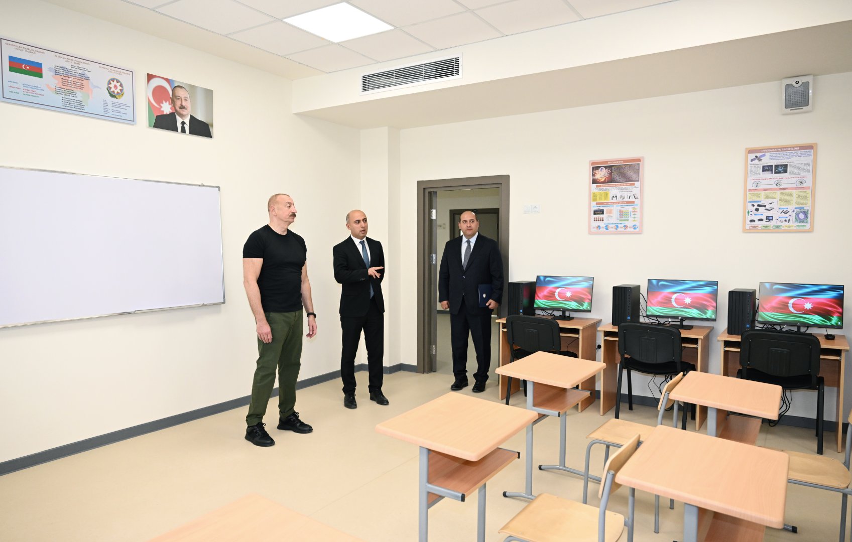 President Ilham Aliyev attends opening of secondary school No. 1 in Aghdam city (PHOTO)
