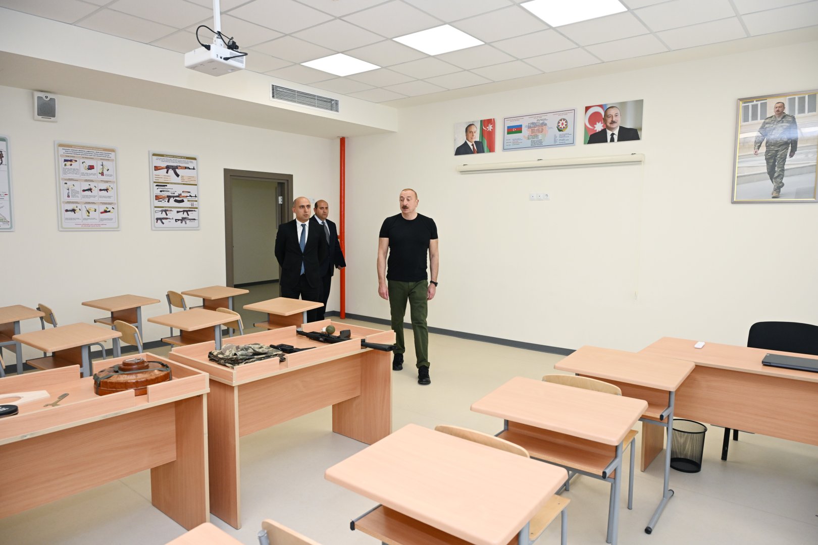 President Ilham Aliyev attends opening of secondary school No. 1 in Aghdam city (PHOTO)