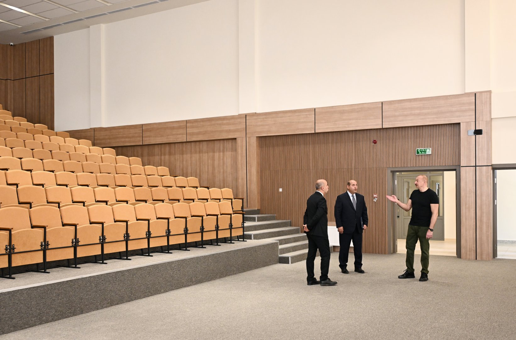 President Ilham Aliyev attends opening of secondary school No. 1 in Aghdam city (PHOTO)