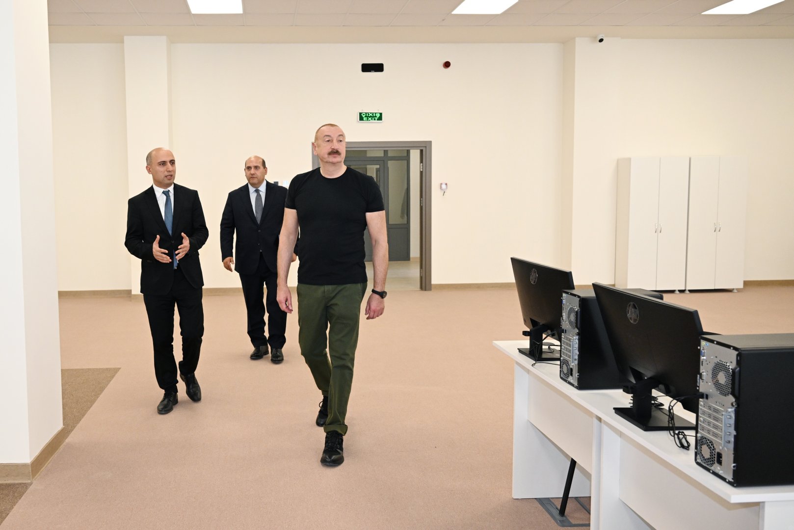 President Ilham Aliyev attends opening of secondary school No. 1 in Aghdam city (PHOTO)