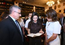 Heydar Aliyev Foundation VP Leyla Aliyeva attends evening on “The Confucius That We Don’t Know” at Baku Book Center (PHOTO)