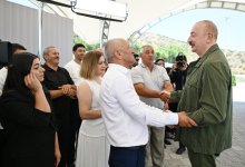 President Ilham Aliyev visits Khanyurdu village in Khojaly, meets with relocated residents (PHOTO)