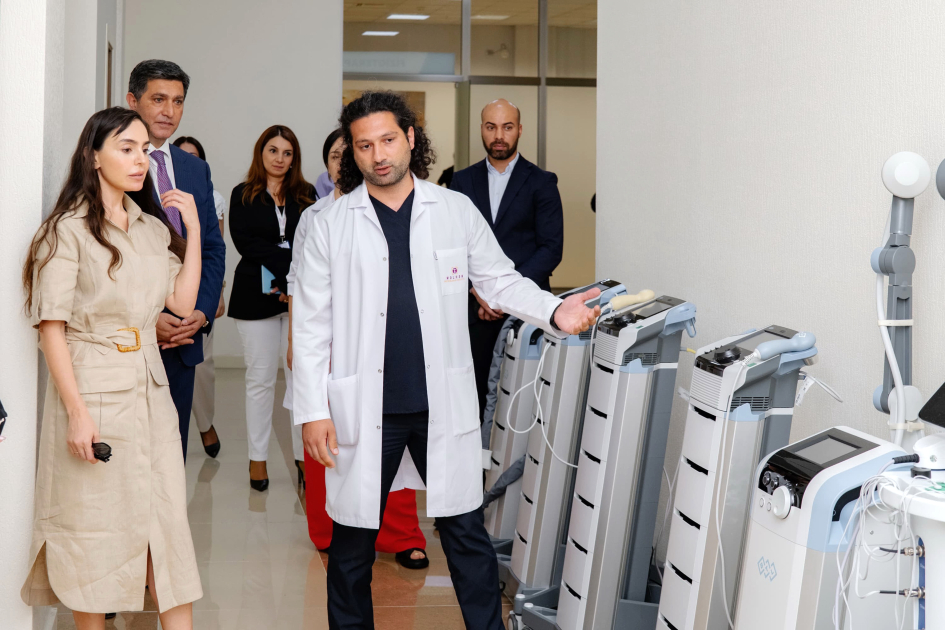 Vice-President of Heydar Aliyev Foundation Leyla Aliyeva visits “Malham Hospital” in Baku (PHOTO)