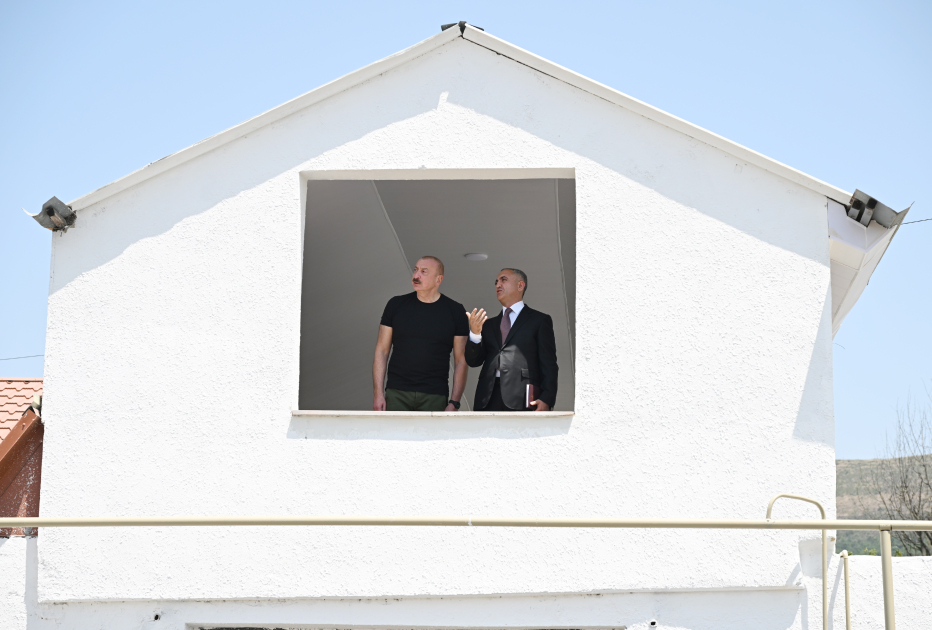 President Ilham Aliyev reviews restoration efforts in Khojaly’s Tazabina village (PHOTO)
