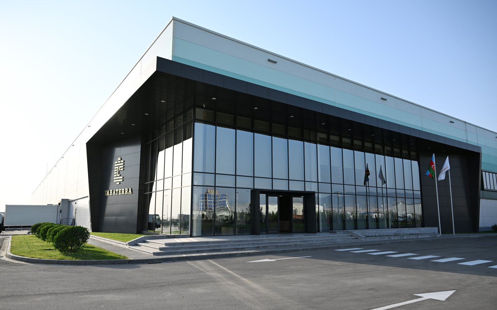 President Ilham Aliyev attends opening of tobacco products manufacturing facility at Aghdam Industrial Park (PHOTO)