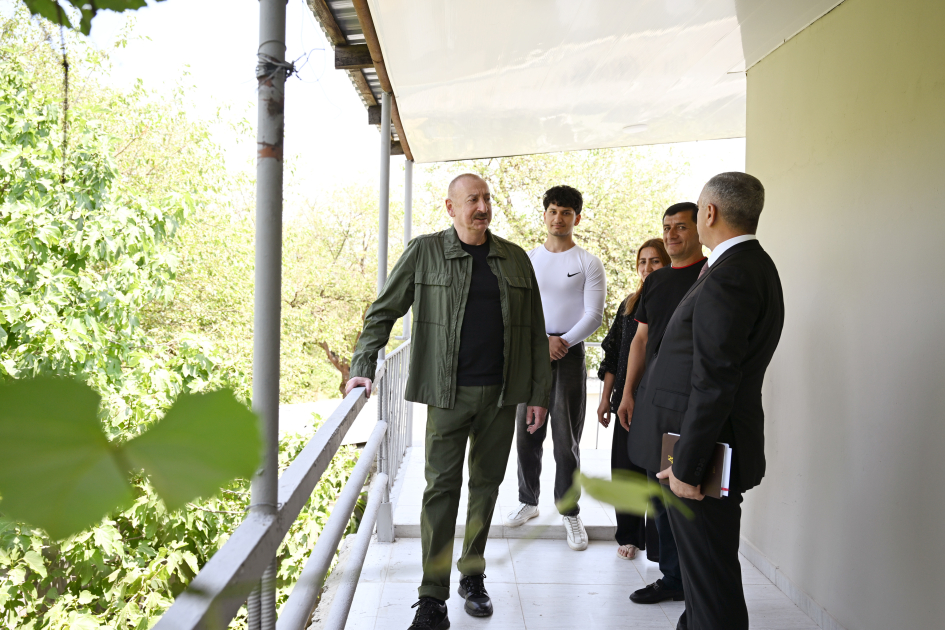 President Ilham Aliyev visits Khanyurdu village in Khojaly, meets with relocated residents (PHOTO)