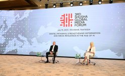President Ilham Aliyev attends meeting with participants of 3rd Shusha Global Media Forum (PHOTO/VIDEO)
