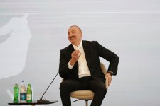 President Ilham Aliyev attends meeting with participants of 3rd Shusha Global Media Forum (PHOTO/VIDEO)