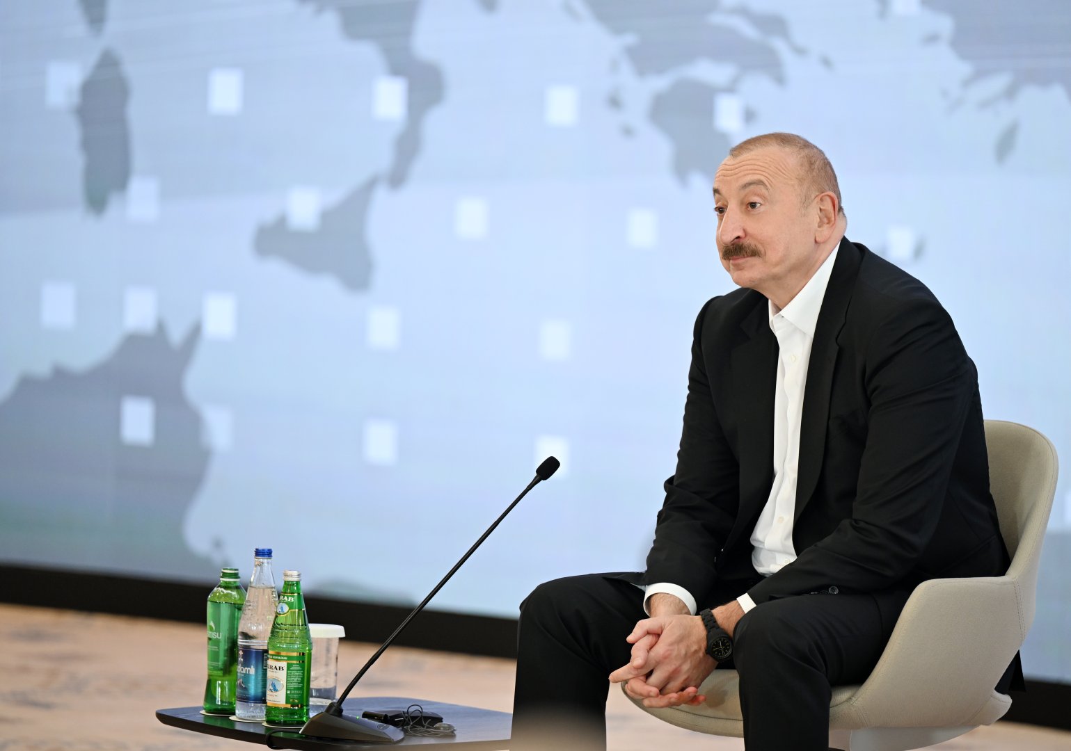 President Ilham Aliyev attends meeting with participants of 3rd Shusha Global Media Forum (PHOTO/VIDEO)