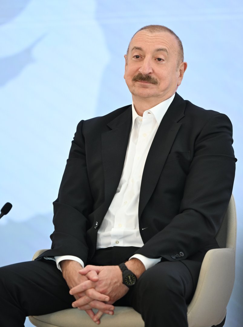 President Ilham Aliyev attends meeting with participants of 3rd Shusha Global Media Forum (PHOTO/VIDEO)