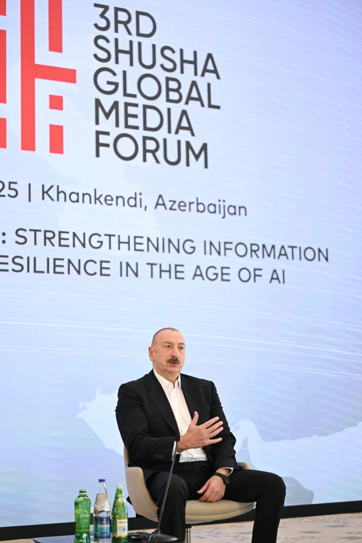 President Ilham Aliyev attends meeting with participants of 3rd Shusha Global Media Forum (PHOTO/VIDEO)