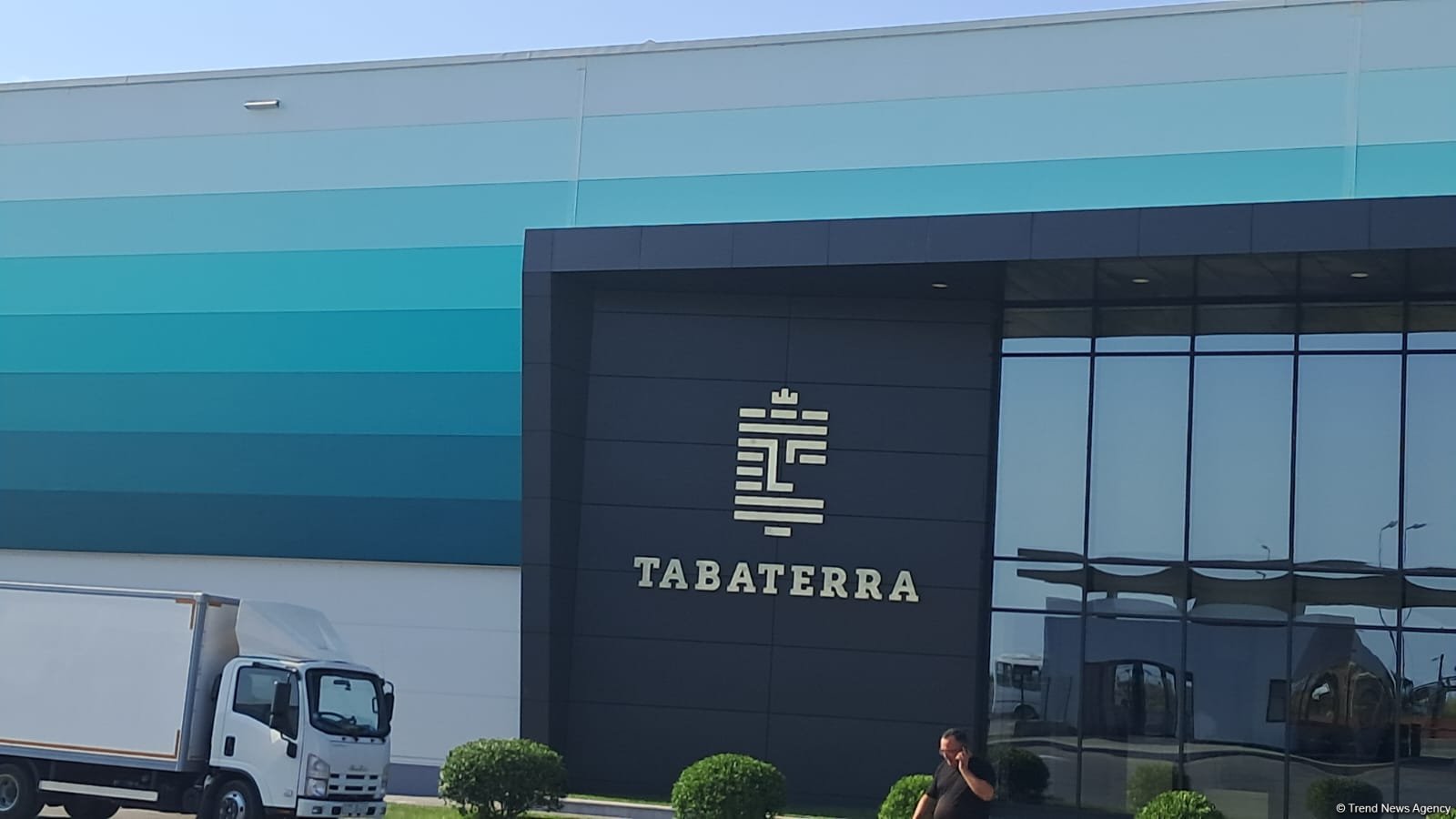 Azerbaijan unveils major investment in tobacco production facility in Aghdam (PHOTO)