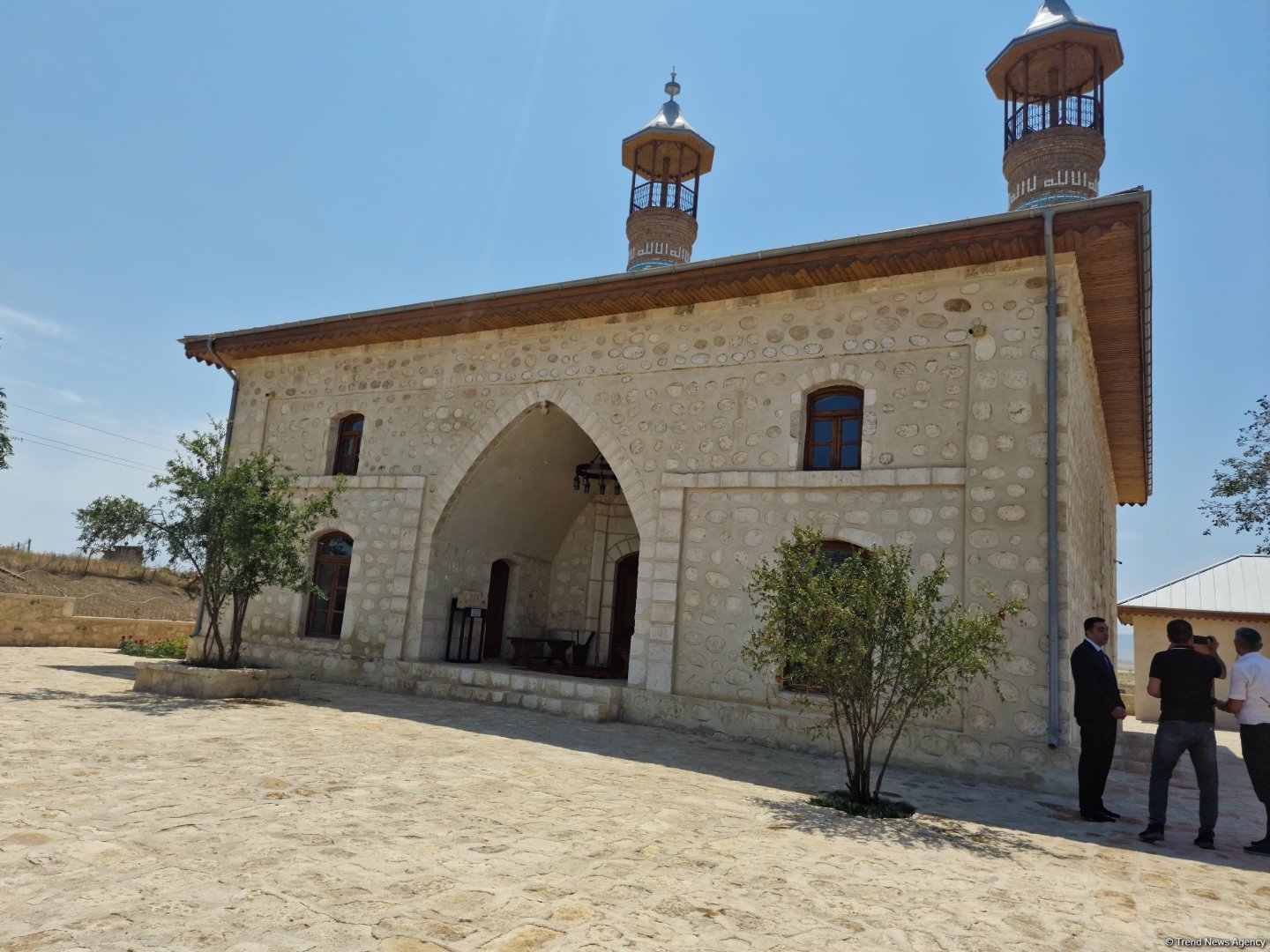 Azerbaijan spotlights devastation of historic Giyasly mosque amid Armenian occupation (PHOTO)