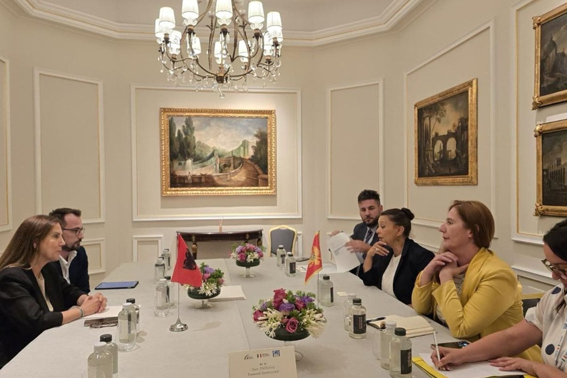 Montenegro, Albania push for stronger regional tourism integration (PHOTO)
