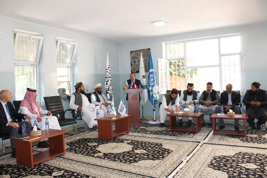 Azerbaijan supports launch of women’s carpet weaving center in Afghanistan (PHOTO)