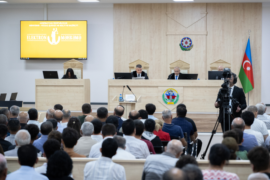 Azerbaijan's Baku court resumes Ruben Vardanyan’s criminal case hearings (PHOTO)