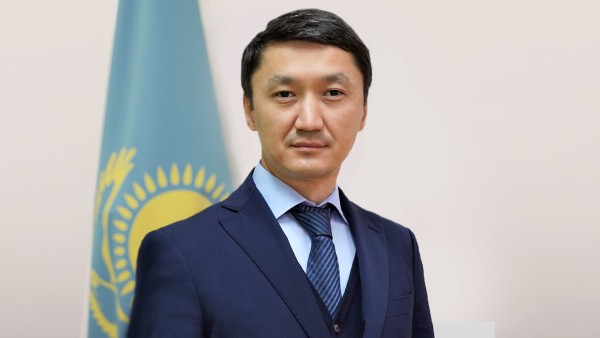 Kazakhstan unveils industrial development plans at government meeting