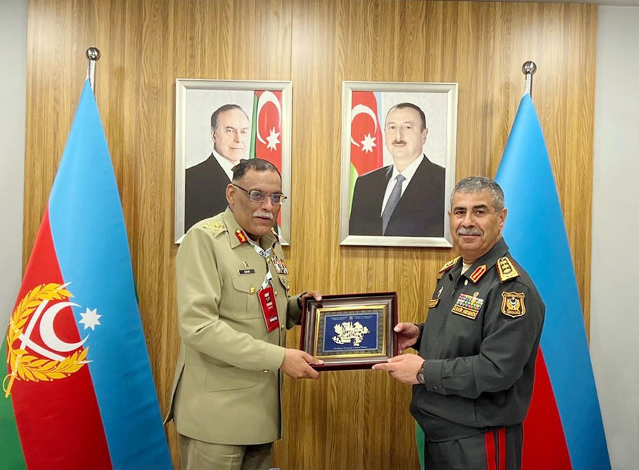 Azerbaijan, Pakistan parley future military ties in Türkiye's Istanbul (PHOTO)