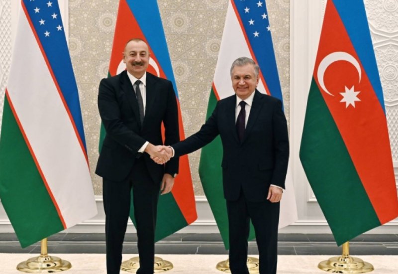 President Ilham Aliyev congratulates President of Uzbekistan