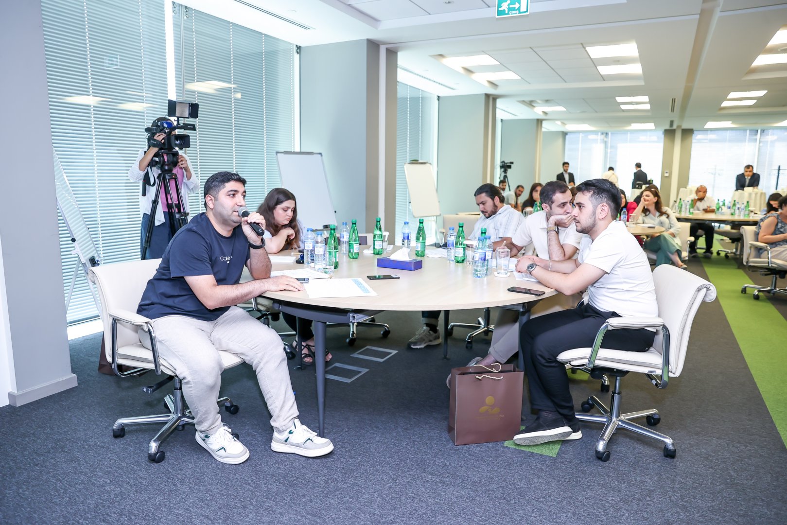 Azerbaijan's SOFAZ holds training for media representatives (PHOTO)