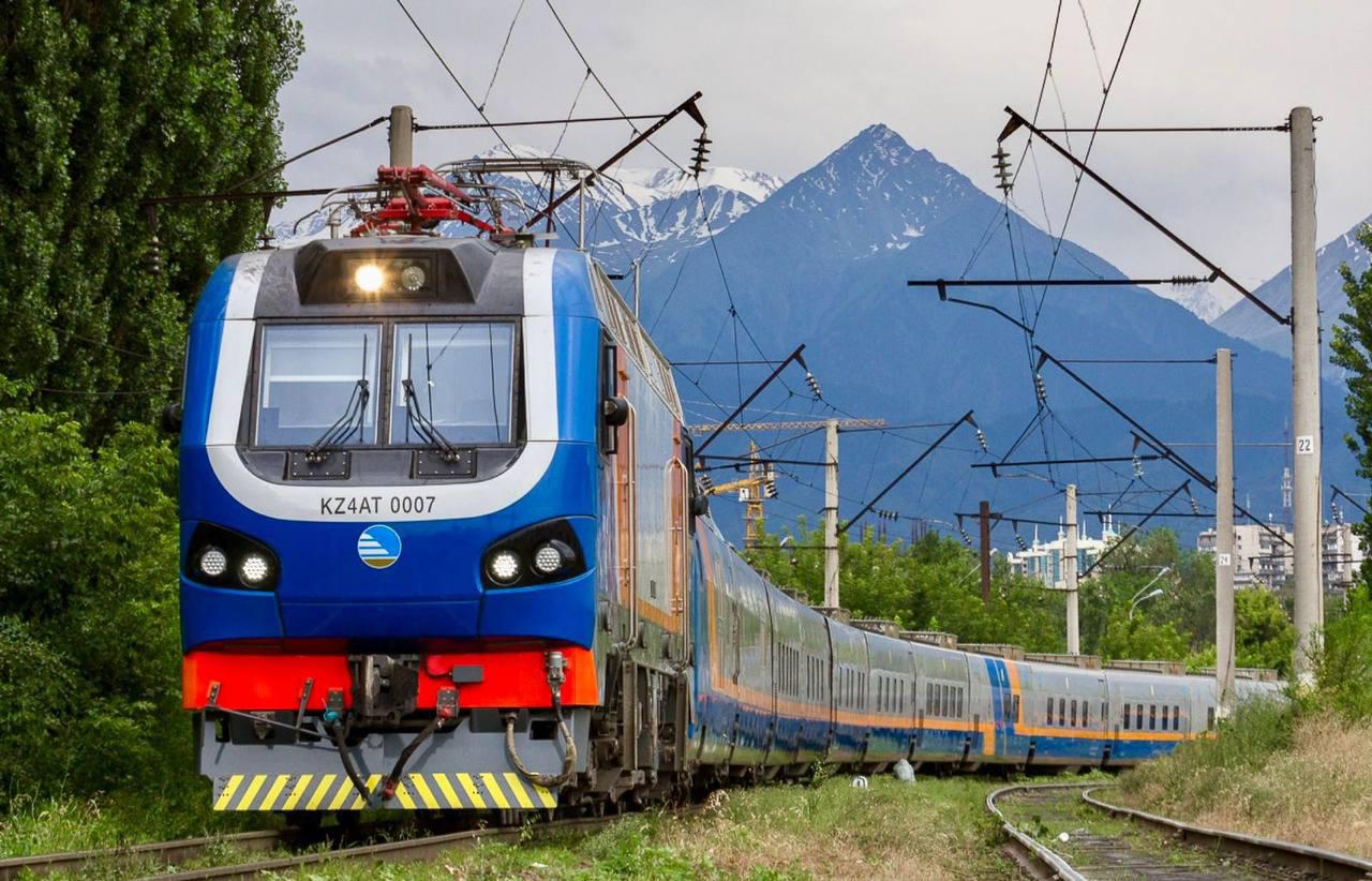 Kazakhstan posts surge in freight car and locomotive production in 1H2025