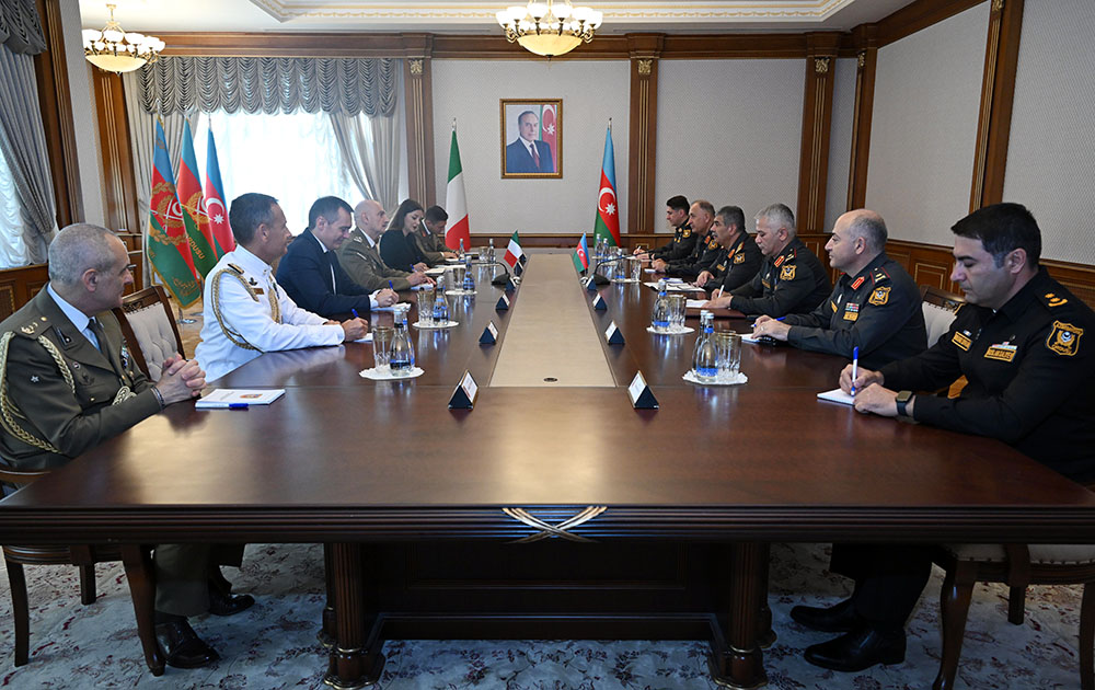 Azerbaijan, Italy explore new frontiers in military cooperation (PHOTO)