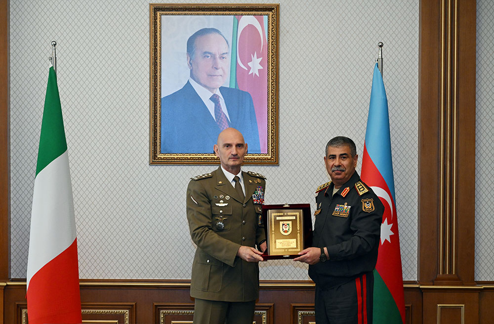 Azerbaijan, Italy explore new frontiers in military cooperation (PHOTO)