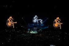 Timberlake wows Azerbaijan's Baku crowd with high-octane stadium performance (VIDEO/PHOTO)